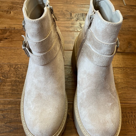 Madden Girl boots Size 6 BNWB - Picture 3 of 7